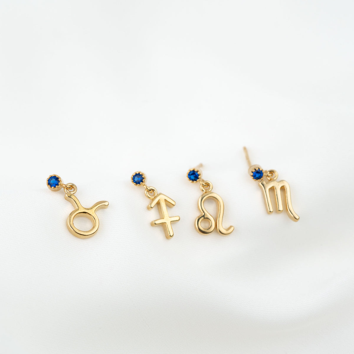 Sapphire Blue Star Sign Earpin