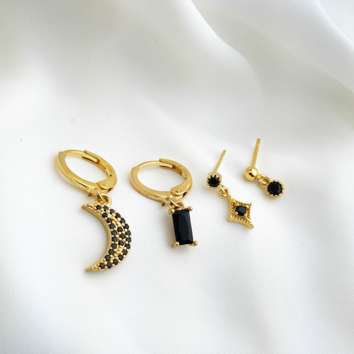 Black Night Earring Set