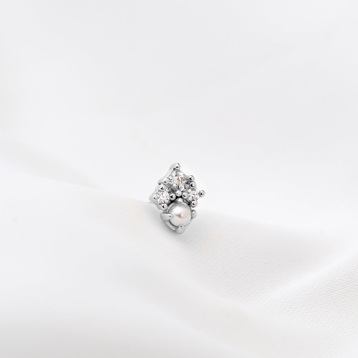 Silver Royal Pearl Stud
