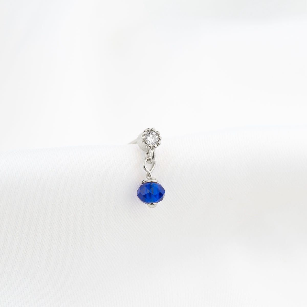 Silver Blue Bead Sparkling Earpin (Limited Edition)
