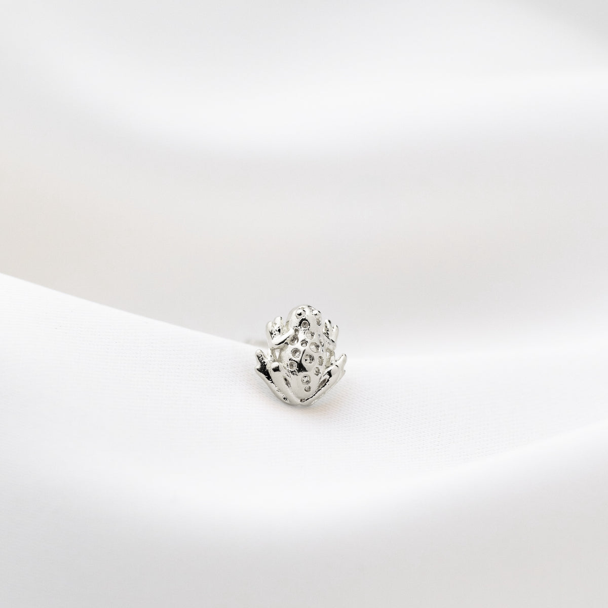 Silver Frog Stud