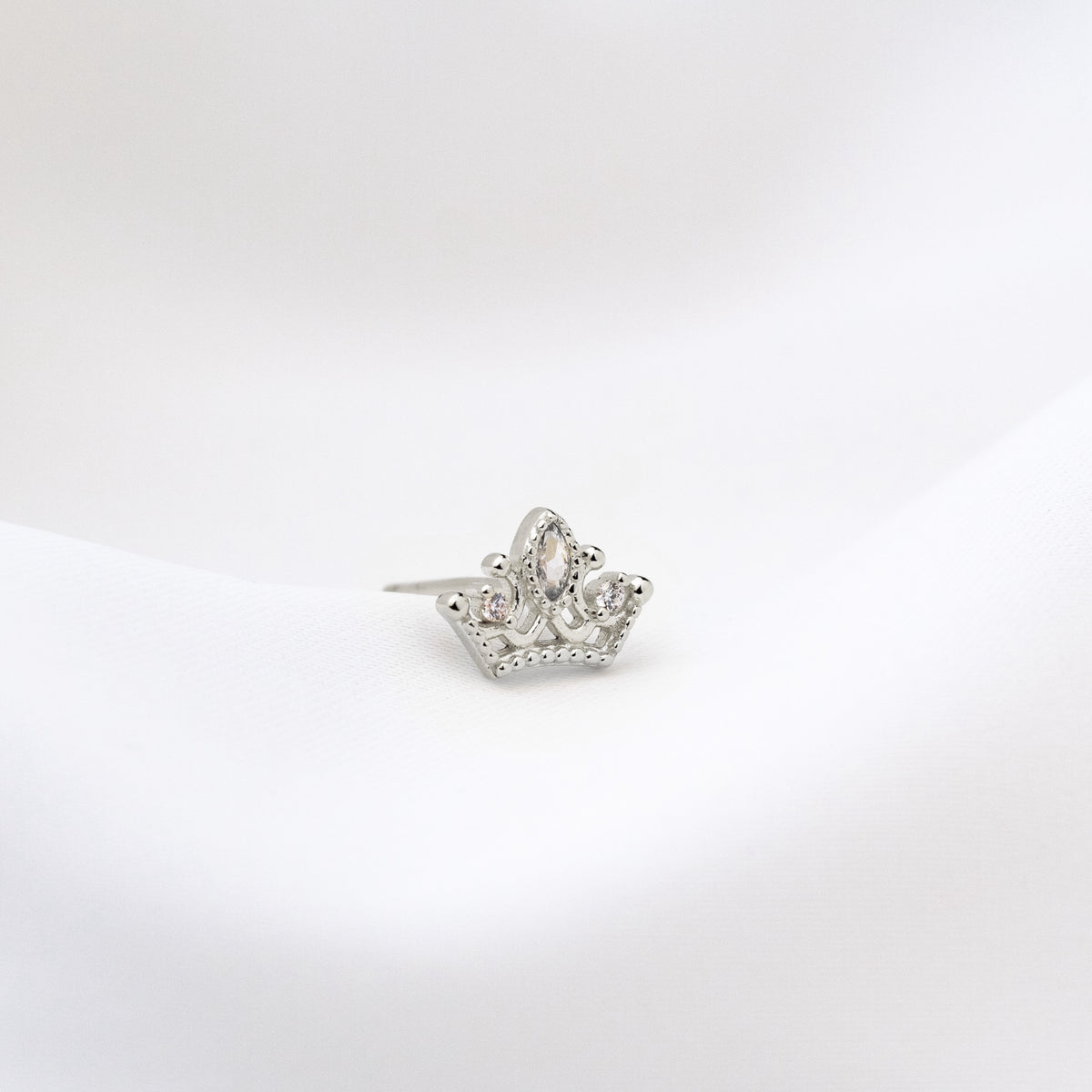 Silver Sparkling Crown Stud