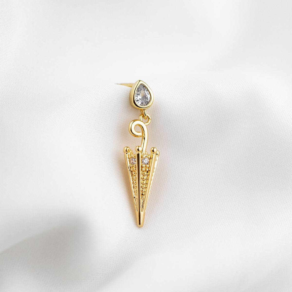 Rainy Golden Umbrella Earpin