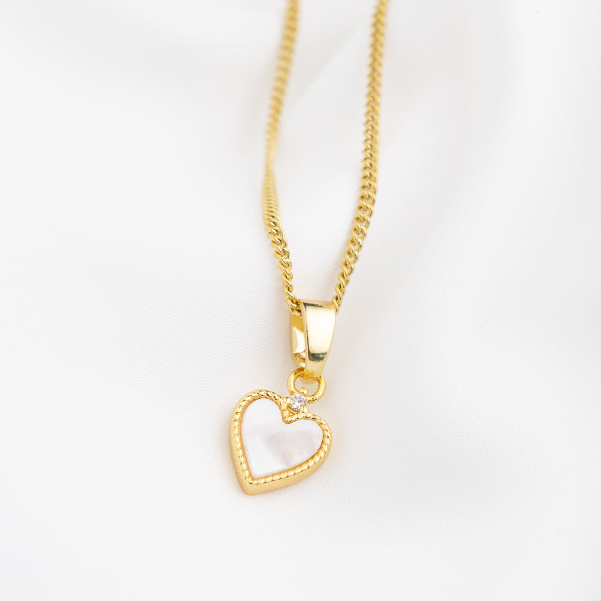 Pearly White Heart Necklace