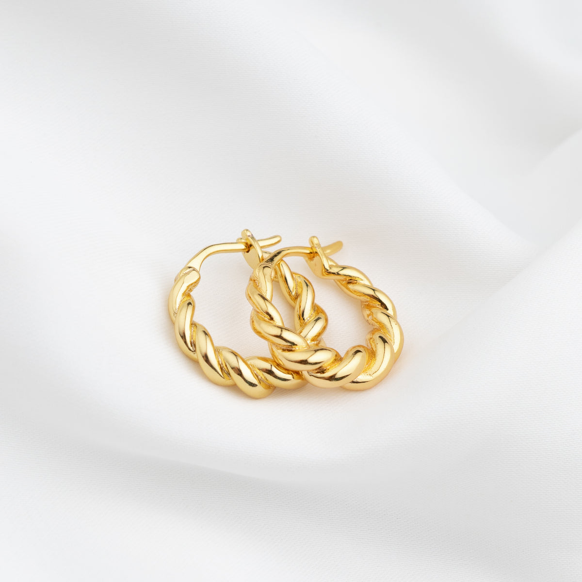 Chunky Twisted Hoop