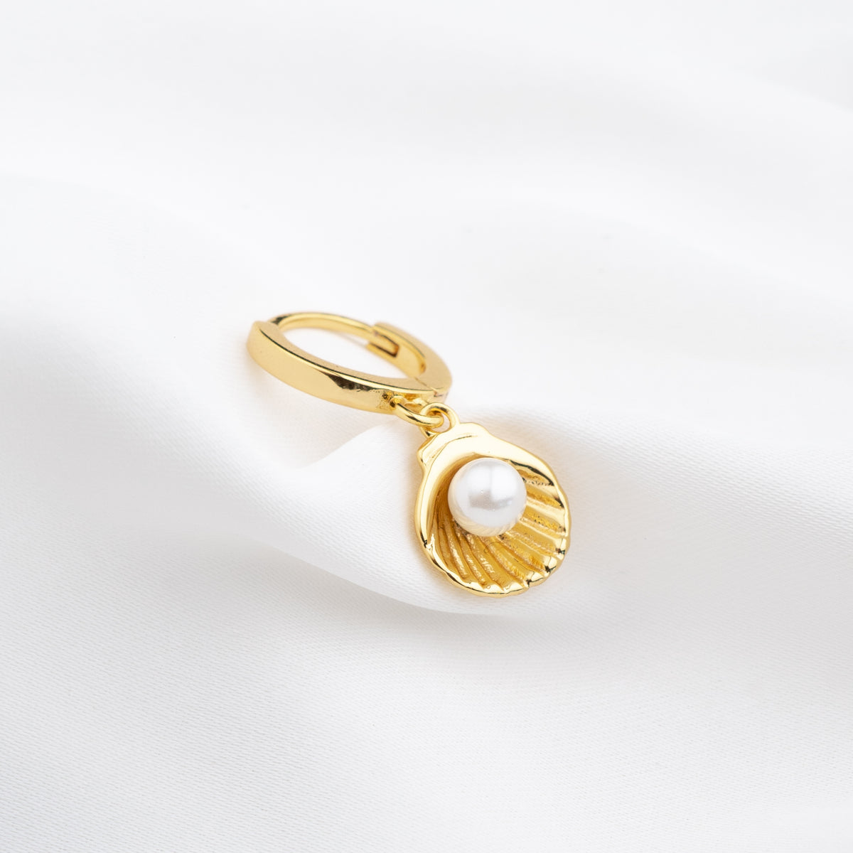 Shell Pearl Earring