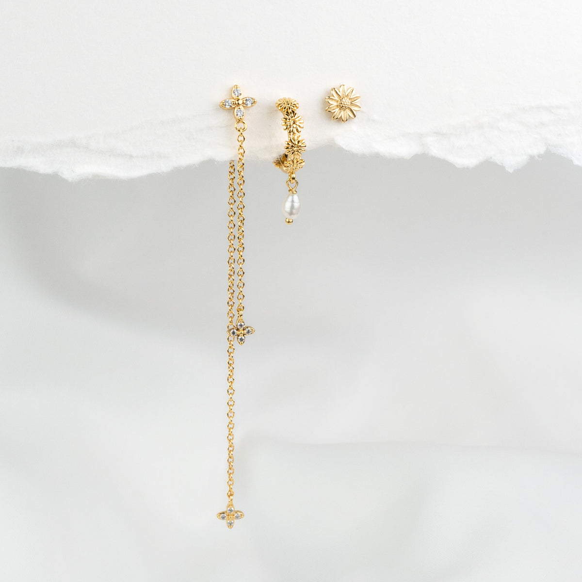 Golden Flowers Hoop Mini Pearl