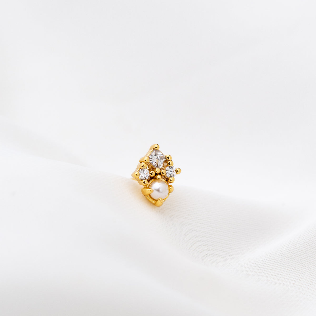 Royal Pearl Stud