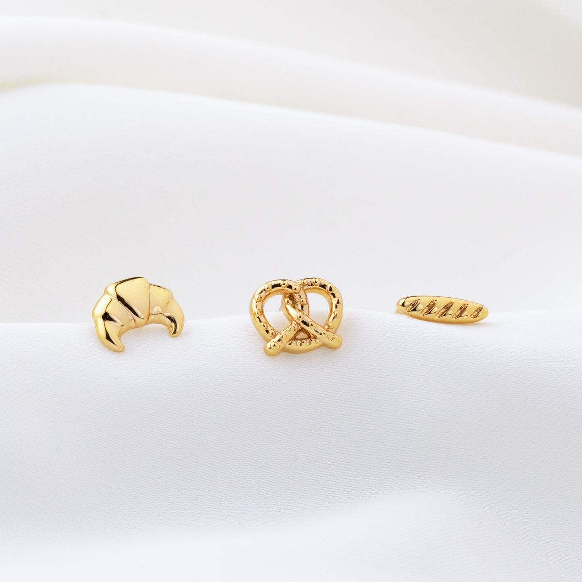 Croissant Stud