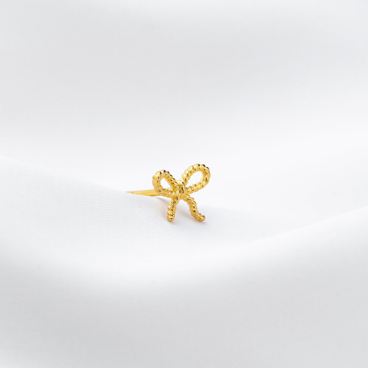 Golden Bow Stud