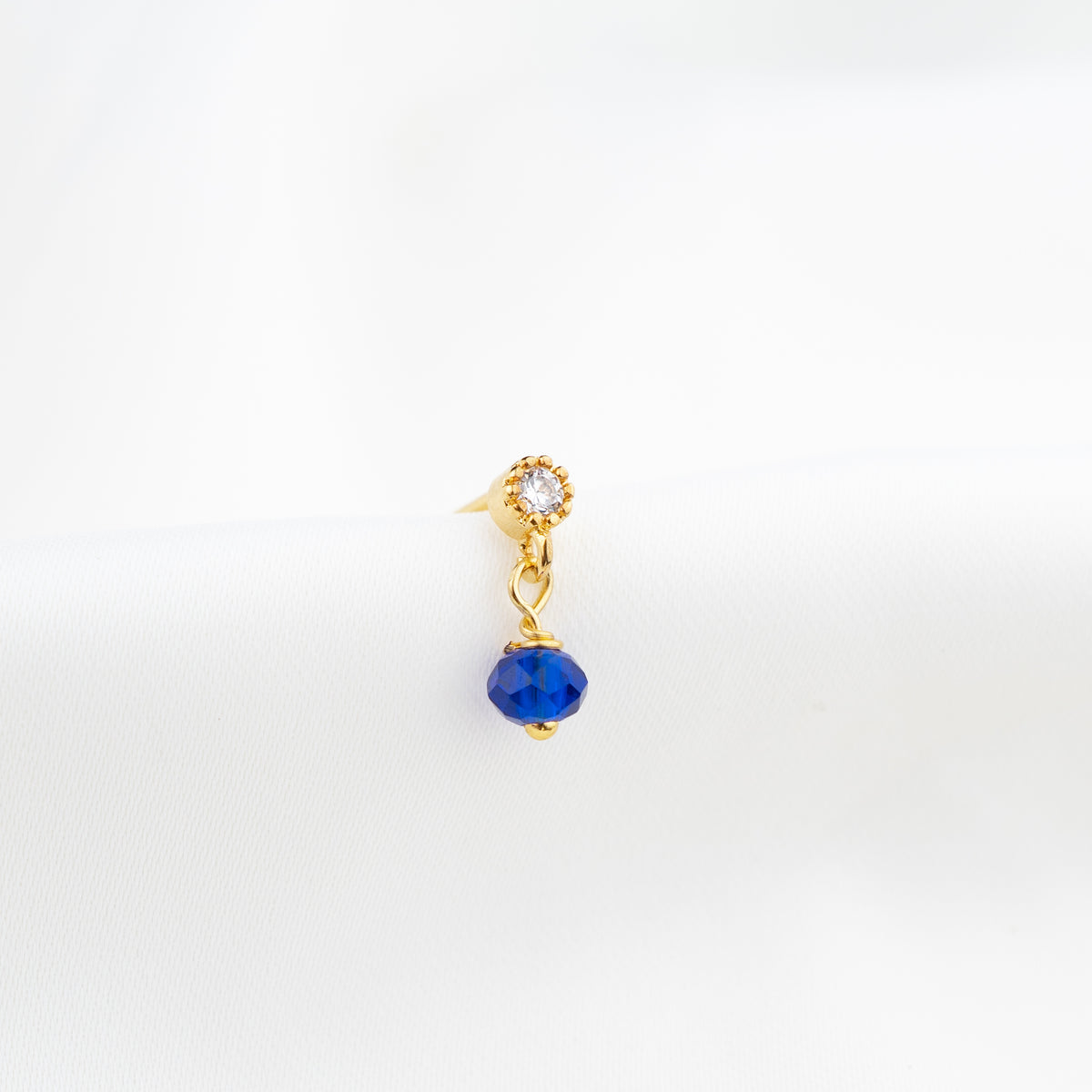 Blue Bead Sparkling Earpin (Limited Edition)