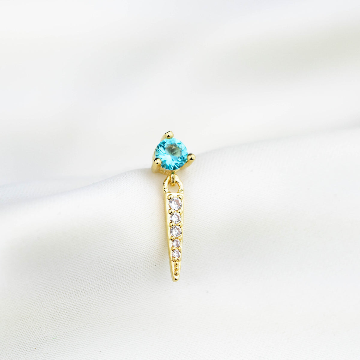 Iced Spike Earpin