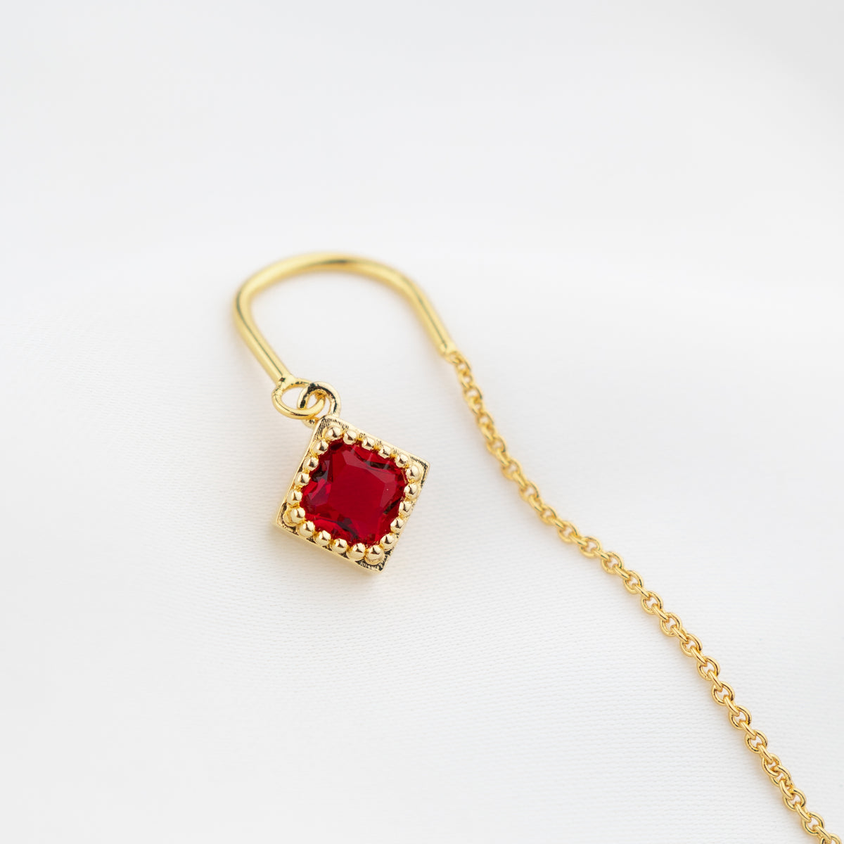 Elegant Ruby Earthread
