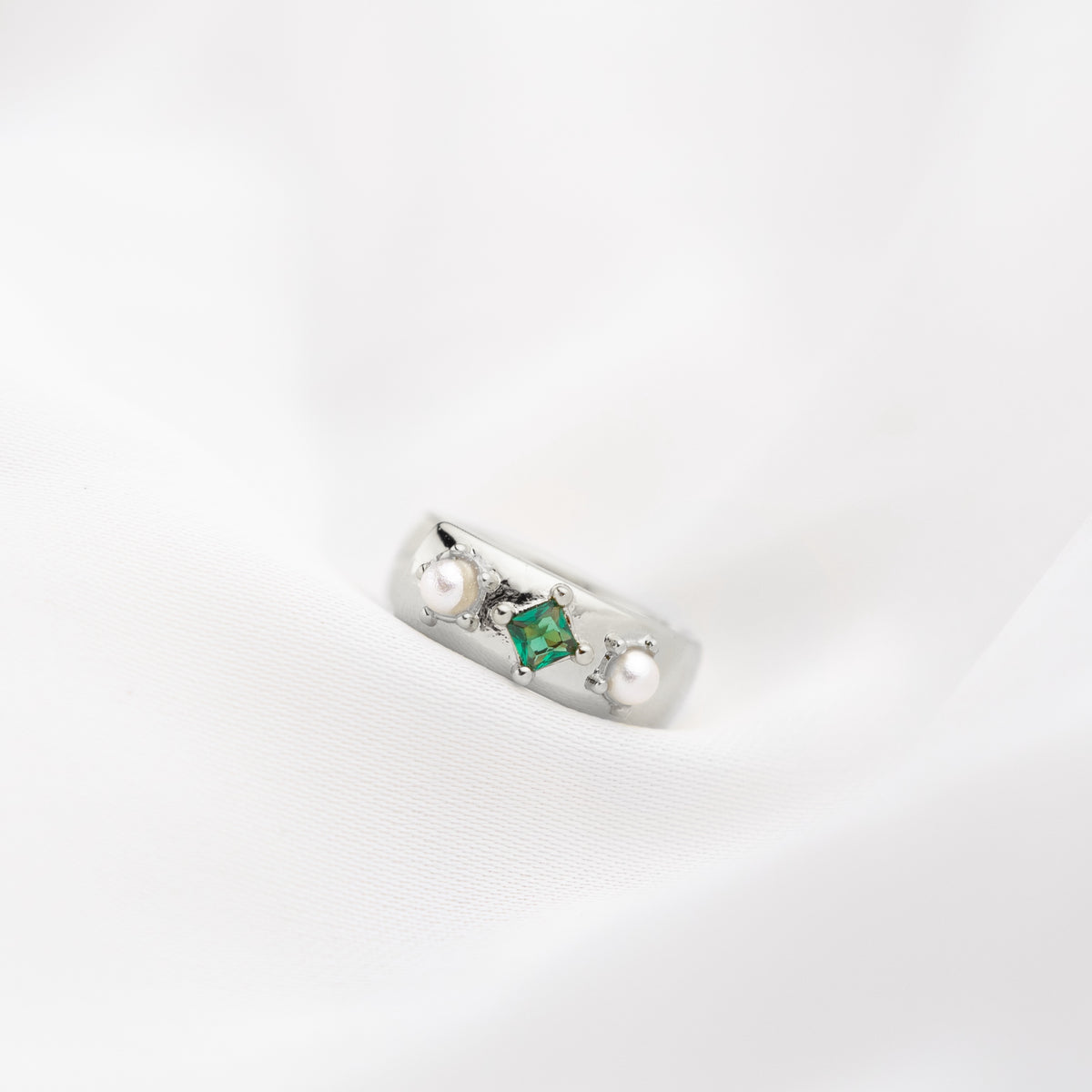 Silver Emerald Pearl Hoop