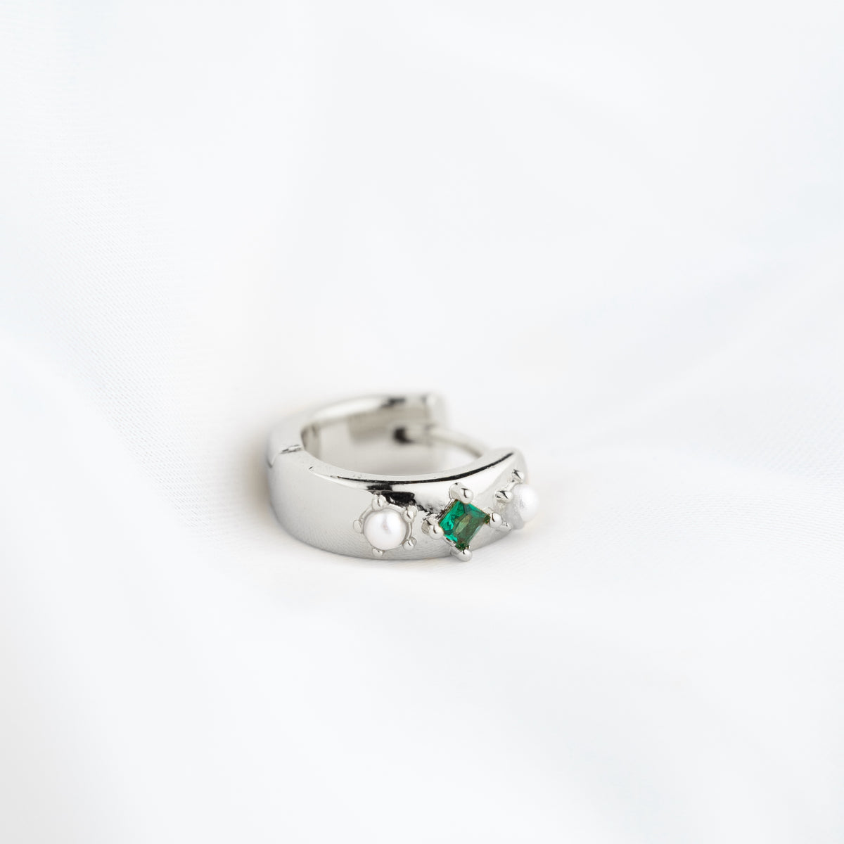 Silver Emerald Pearl Hoop