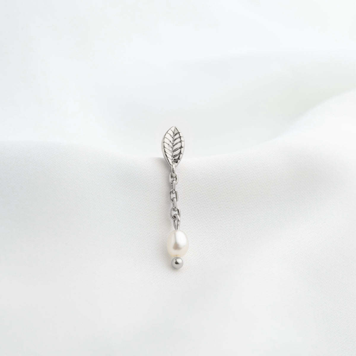 Silver Small Pearl Chain Leaf Earpin