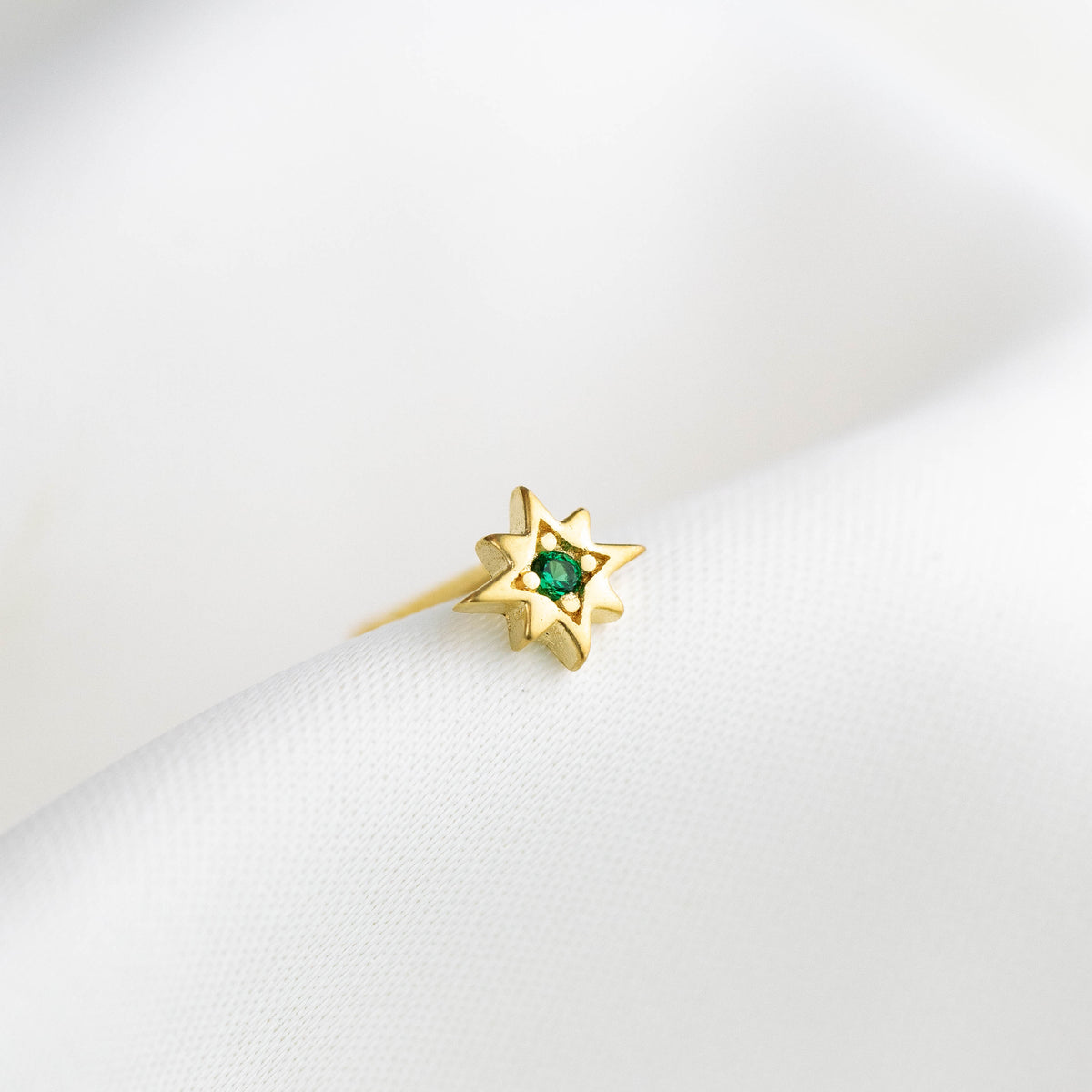 Small Emerald North Star Stud