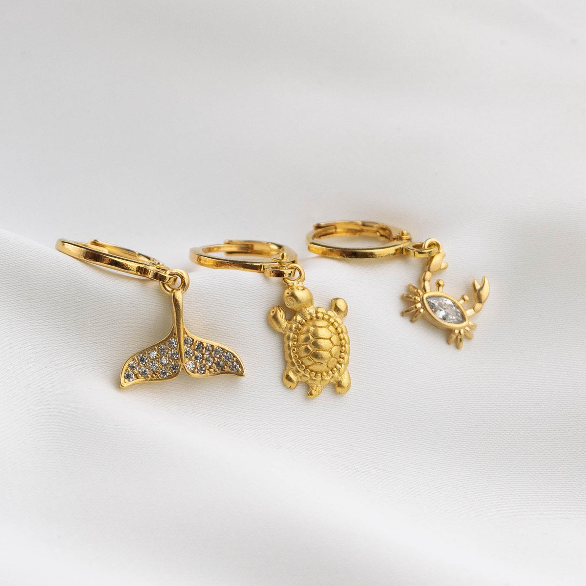 Sparkling Whale Tail Earring